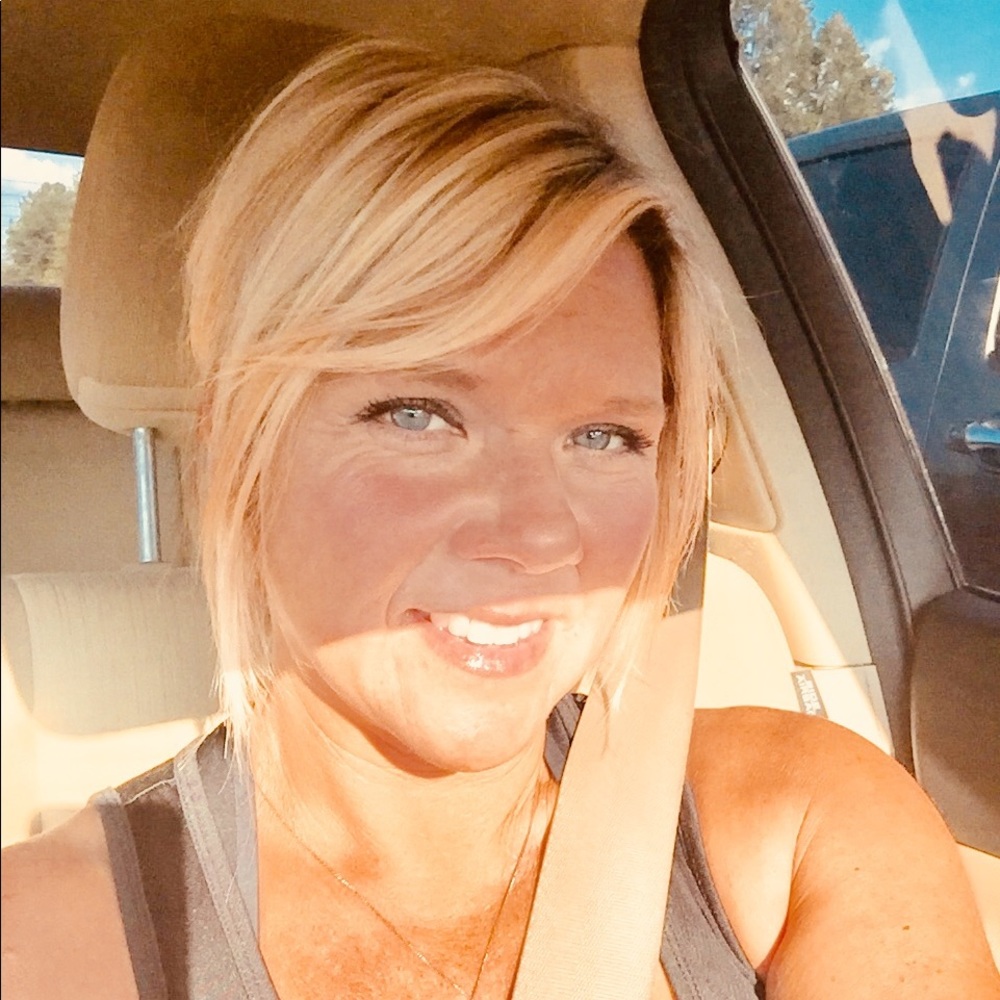 Meet your Posher, Angie